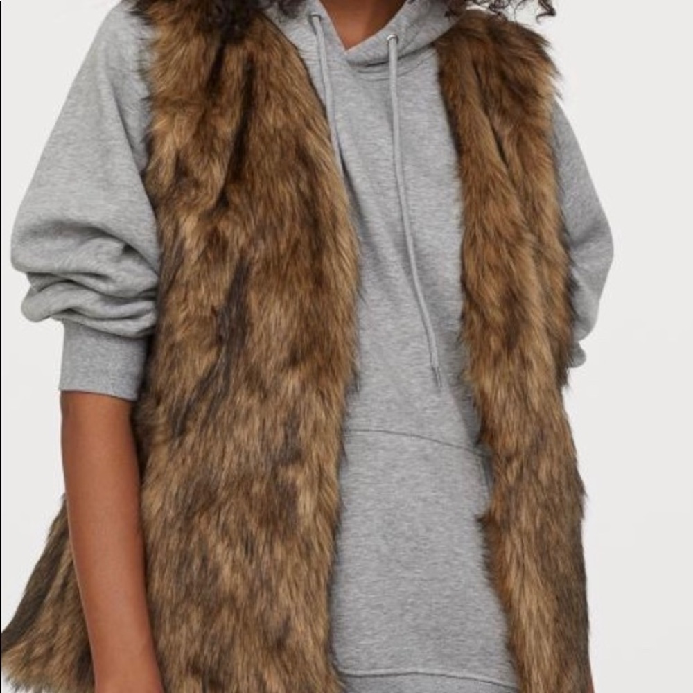 H&M faux fur vest